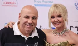 Иосиф Пригожин, Валерия, Клава Кока и Катя Iowa рассказали о приключении в лифте Дома музыки Москвы iosif prigozhin valeriya klava koka i katya rasskazali o priklyuchenii v lifte doma muzyki moskvy-ul-rks-ru-0