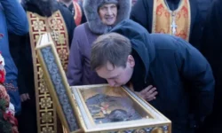 Крестный ход в Екатеринбурге на День святой Екатерины пройдет с участием митрополита Евгения krestnyj hod v ekaterinburge na den svyatoj ekateriny projdet s uchastiem mitropolita evgeniya-ul-rks-ru-0