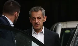 Николя Саркози делится яркими воспоминаниями в новом издании Politico nikolya sarkozi delitsya yarkimi vospominaniyami v novom izdanii -ul-rks-ru-0