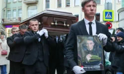 Памятные слова о великом Анатолии Лобоцком, коллеге Театра Маяковского и герое «Молодежки» pamyatnye slova o velikom anatolii loboczkom kollege teatra mayakovskogo i geroe molodezhki-ul-rks-ru-0