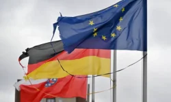 Парламент ФРГ и Берлин обсуждают обязательную службу в армии и мнения молодежи parlament frg i berlin obsuzhdayut obyazatelnuyu sluzhbu v armii i mneniya molodezhi-ul-rks-ru-0