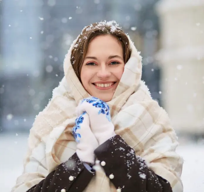 Популярность гжели, хохломы и сысертского фарфора растёт в Свердловской области-0