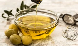 Роскачество и Елена Соломатина объясняют признаки качественного оливкового масла roskachestvo i elena solomatina obyasnyayut priznaki kachestvennogo olivkovogo masla-ul-rks-ru-0