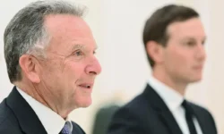 stiven uitkoff na vstrechah s vladimirom putinym i ukrainczami demonstriruet rezkij kontrast-ul-rks-ru-0