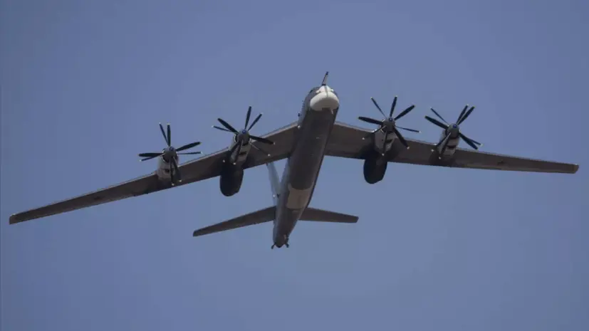 МО: ракетоносцы Ту-95мс выполнили полёт над нейтральными водами Норвежского моря