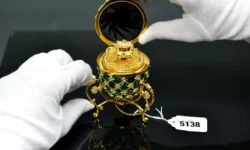 Вор в Окленде проглотил яйцо Фаберже с осьминогом и удивил всю Новую Зеландию vor v oklende proglotil yajczo faberzhe s osminogom i udivil vsyu novuyu zelandiyu-ul-rks-ru-0