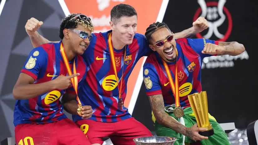 Заслуженное везение: дубль Рафиньи и спасения Гарсии помогли «Барселоне» победить «Реал» в матче за Суперкубок Испании