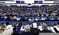 Манфред Вебер и Александр Рар – правый разворот ЕС, ответ на вызовы manfred veber i aleksandr rar pravyj razvorot es otvet na vyzovy-ul-rks-ru-0