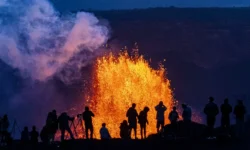 Служба США: Килауэа и Этна дарят зрелища на Гавайях и Сицилии sluzhba ssha kilauea i etna daryat zrelishha na gavajyah i siczilii-ul-rks-ru-0