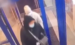 Видеокамеры в ТЦ помогли найти женщин, обокравших москвича у банкомата videokamery v tcz pomogli najti zhenshhin obokravshih moskvicha u bankomata-ul-rks-ru-0