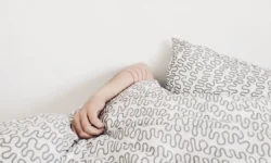 Владимир Мартынов делится советами о здоровом сне и оптимальных позах vladimir martynov delitsya sovetami o zdorovom sne i optimalnyh pozah-ul-rks-ru-0