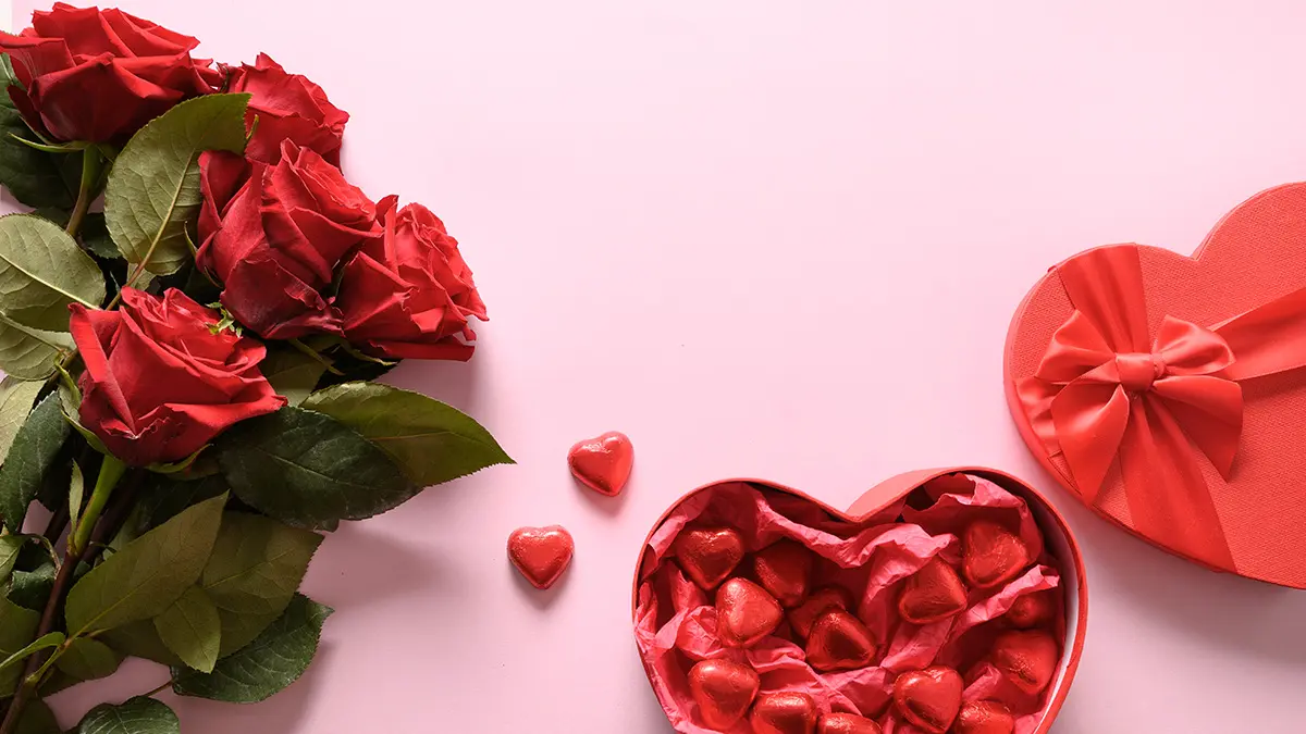 Иерей Березин объяснил, стоит ли верующим праздновать 14 февраля