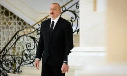 Ильхам Алиев обвинил Россию после удара по посольству Азербайджана ilham aliev obvinil rossiyu posle udara po posolstvu azerbajdzhana-ul-rks-ru-0