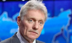 kreml putin i makron vystupayut za dialog i sotrudnichestvo-ul-rks-ru-0