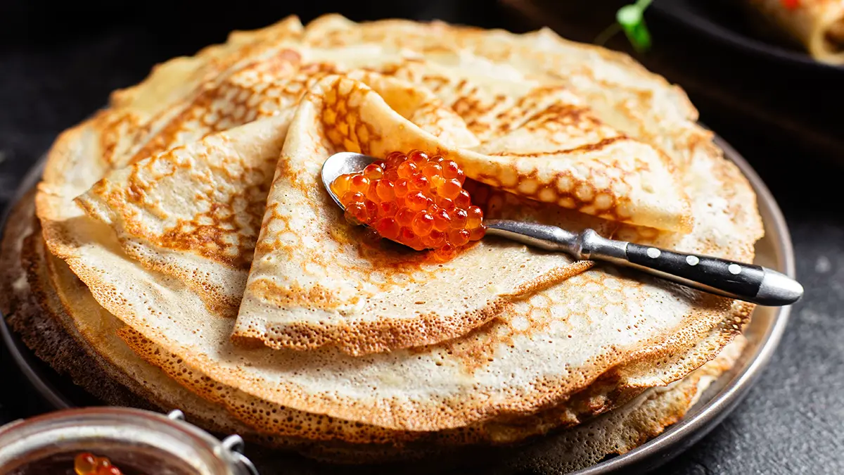 Пять начинок для блинов на Масленицу-2026, самые вкусные и самые популярные варианты