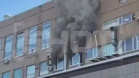 Сауна загорелась в бизнес-центре в Партийном переулке на юге Москвы