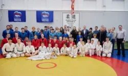 В Верх-Нейвинском открыли зал борьбы при поддержке «Единой России» v verhnejvinskom otkryli zal borby pri podderzhke edinoj rossii-ul-rks-ru-0