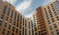 Владимир Ефимов: 60 новостроек по реновации возвели в Москве, 2025 год vladimir efimov 60 novostroek po renovaczii vozveli v moskve 2025 god-ul-rks-ru-0