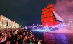 aleksandr beglov rasskazal o provedenii alyh parusov 27 iyunya v spb-ul-rks-ru-0