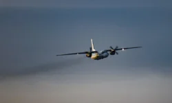 an26 minoborony rossii v krymu  nachalis spasatelnye raboty-ul-rks-ru-0