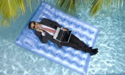 Иван Соловьев рассказал о правах на неоплачиваемые отпуска по ТК РФ ivan solovev rasskazal o pravah na neoplachivaemye otpuska po tk rf-ul-rks-ru-0