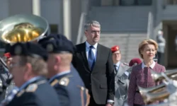 Любомир Метнар осудил атаки на Русский дом в Праге lyubomir metnar osudil ataki na russkij dom v prage-ul-rks-ru-0