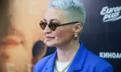 Катя Лель встретилась с пришельцами и стала целительницей katya lel vstretilas s prishelczami i stala czelitelniczej-ul-rks-ru-0