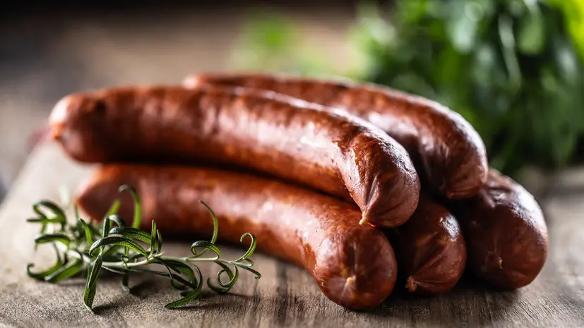 Россиянам посоветовали проверять долю мышечной ткани в колбасе