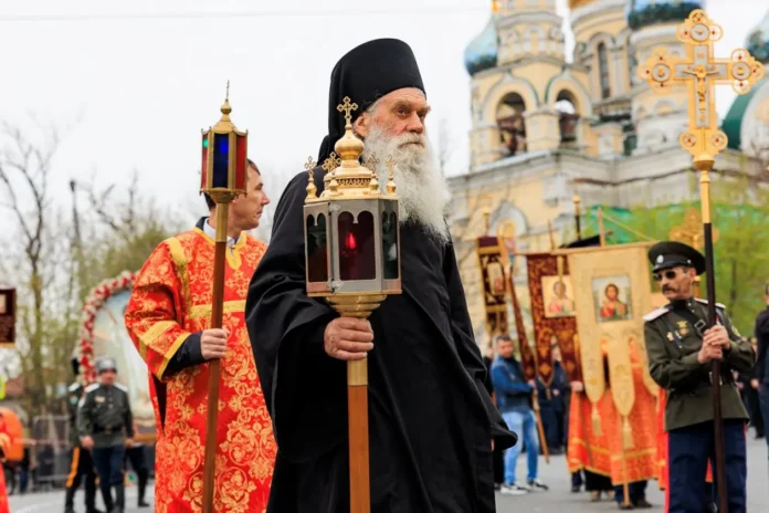 prazdnovanie pashi vo vladivostoke detali marshruty mitropolit pavel-ul-rks-ru-0