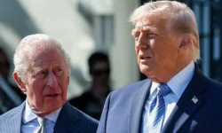 Трамп и Байден с радостью встретились с Карлом III в Вашингтоне tramp i bajden s radostyu vstretilis s karlom v vashingtone-ul-rks-ru-0