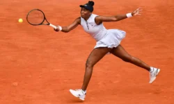 vinus uilyams gotovitsya k rolan garros posle matcha s kevedo-ul-rks-ru-0