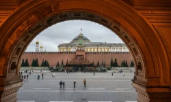 ФСО усиливает охрану Кремля на День Победы – нетипичные меры fso usilivaet ohranu kremlya na den pobedy netipichnye mery-ul-rks-ru-0