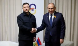 mariya zaharova ukazala na dramu vokrug obshheniya zelenskogo i pashinyana-ul-rks-ru-0