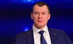 mihail degtyarev privetstvuet vozvrashhenie flaga  -ul-rks-ru-0