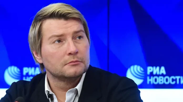 nikolaj baskov yarko vystupil na shestvii bessmertnogo polka v karakole-ul-rks-ru-0