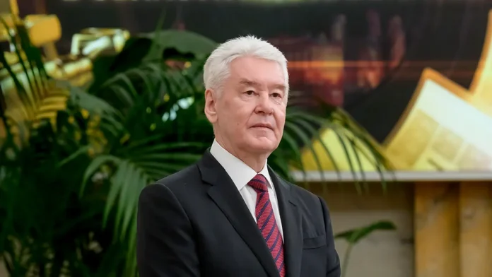 sobyanin i belozyorov obnovlyonnyj leningradskij vokzal posle remonta-ul-rks-ru-0