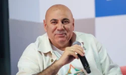 iosif prigozhin o vruchenii ordena evgeniya tkachenko ego docheri-ul-rks-ru-0