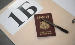 uspehi na ege v sanktpeterburge i tatarstane raduyut rostom ballov-ul-rks-ru-0