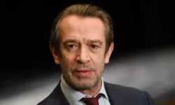 vladimir mashkov rasskazal na pmef ob ii i teatre-ul-rks-ru-0