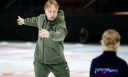 evgenij plyushhenko obyasnil smenu grazhdanstva syna aleksandra-ul-rks-ru-0