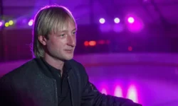 Евгений Плющенко оформил дубль в гала-матче Овечкина evgenij plyushhenko oformil dubl v galamatche ovechkina-ul-rks-ru-0