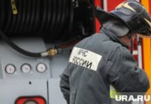 Оперативная ликвидация возгорания на химическом предприятии в Перми Работа сотрудников мчс и пожарных. Москва