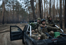 Украинские военные отступают с позиций в районе Курахово 0a1ece67-f0da-48d8-9cde-68d645fad2dc-678a3676