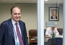 0b1fed3c-41f2-4cfd-8938-c52cefc91585-67b8c944