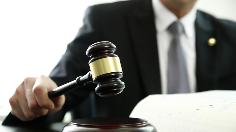 Врача из Ленобласти осудили условно за обрезание младенцу на дому