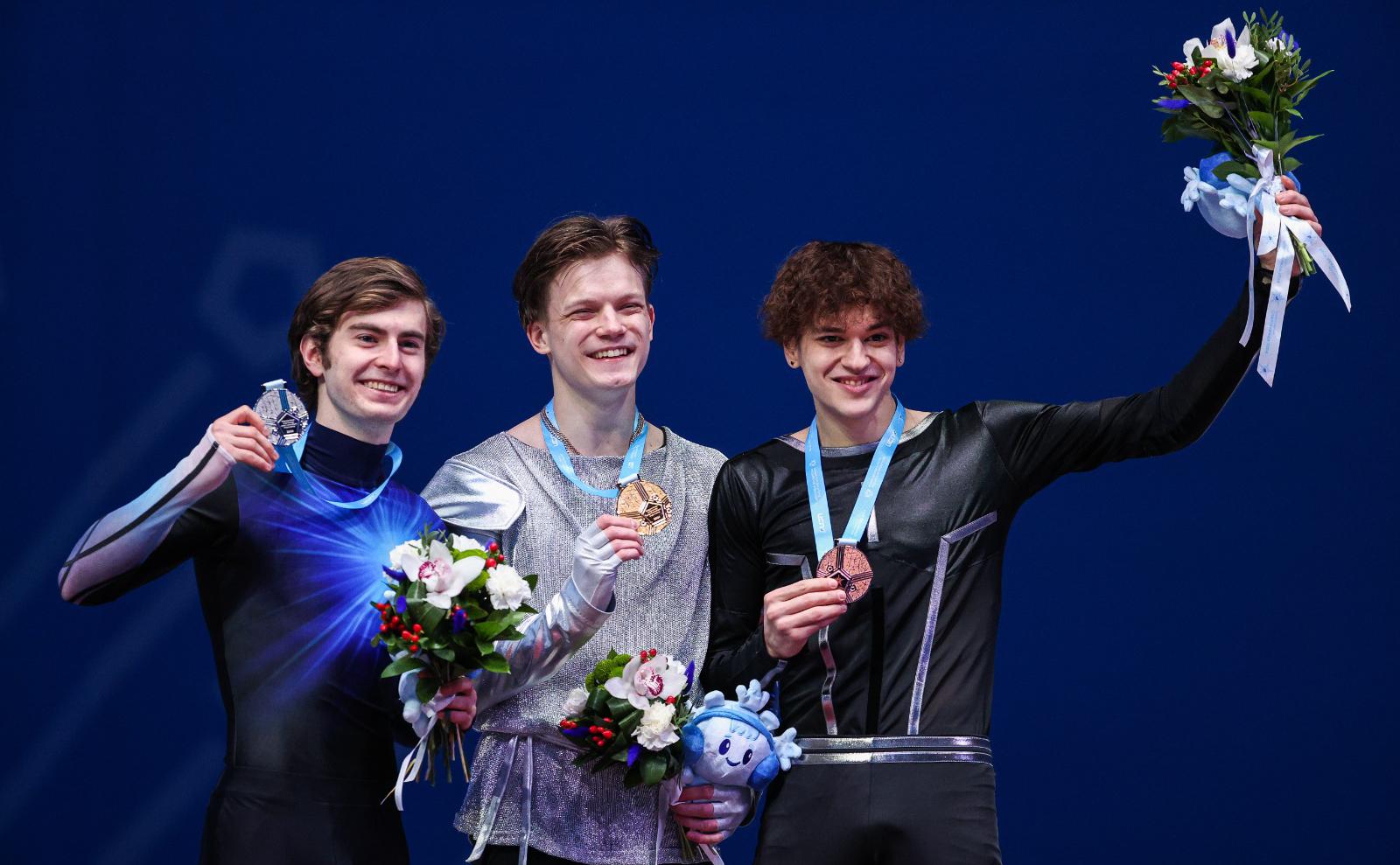 Марк Кондратюк, Евгений Семененко и Владислав Дикиджи ( Сергей Бобылев / ТАСС)