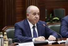 В Москве состоялось резонансное задержание экс-министра обороны Армении: все подробности 7d3e18e2-e764-40cd-b5df-fffc03ec52c0-67c5f56c