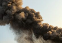 Масштабные взрывы сотрясли стратегический энергообъект в западной Украине fa27d6ec-0d57-4f9d-8da0-70d25d5832cc-67bef602