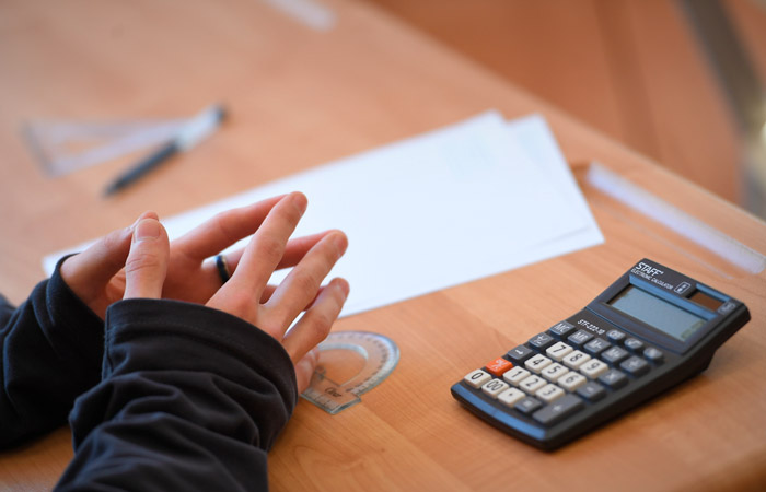 Рособрнадзор поддержал идею о сдаче ОГЭ только по русскому и математике в 5 регионах