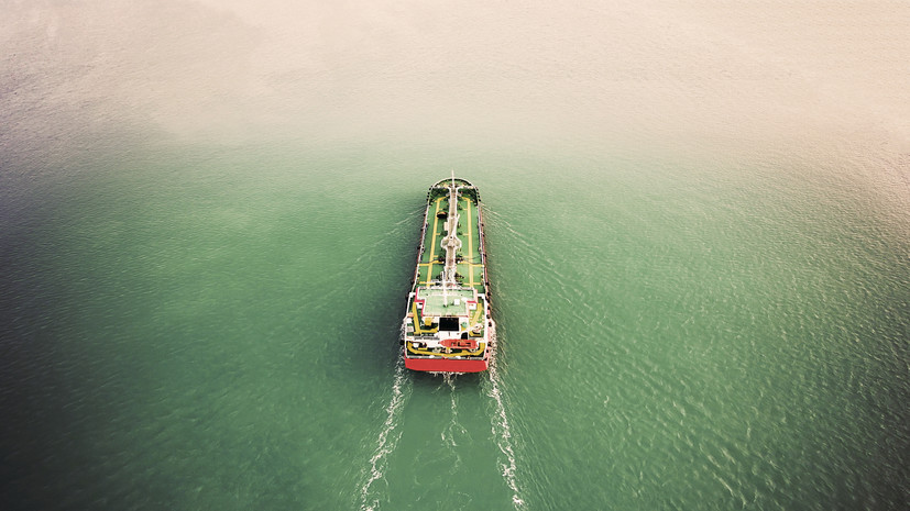 FT: танкеры, перевозящие СПГ из США, меняют курс на европейские порты